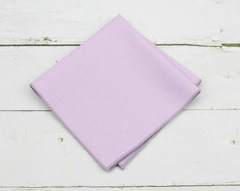 Fazzoletti da taschino Iris. Fazzoletto da taschino in lino viola chiaro per uomo, matrimonio - Fazzoletto da taschino lilla per uomo - Bomboniere e regali per il ballo di fine anno