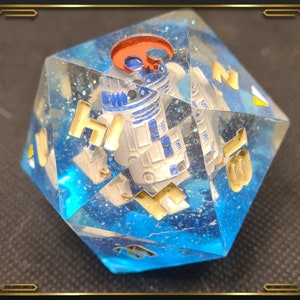 R2D2 - 45 mm D20 "Chonk" for D&D and Tabletop RPG Games