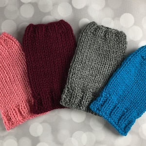 Hand Knit Teacup Dog Sweater: XXXXS Puppy Sweater (Fits &lt; 1.0 Lb)