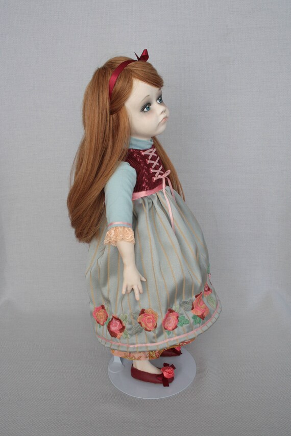 Poupée De Céramique Rousse Robe Bleu Fleur Rose Avec Corset Poupée Dart Gothique 19 Pouces Gretel Conte De Fée Poupée De Porcelaine