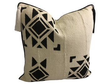 Black and White Boho Pillow Cover, African Mudcloth Pillow, Native Indian Pillow