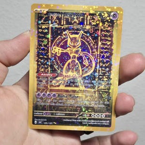 Anicent Mewtwo gold