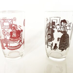 Bustling Betty Swanky Swigs Kraft Food Jars Juice Glasses