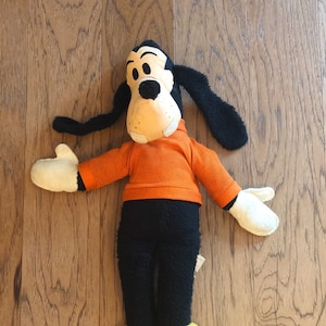 Vintage Walt Disney Productions Goofy Plush Stuffed Goofy Doll