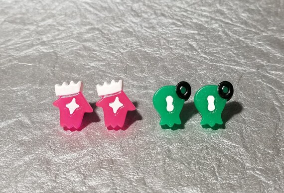 Off The Hook! Pearl and Marina Earrings