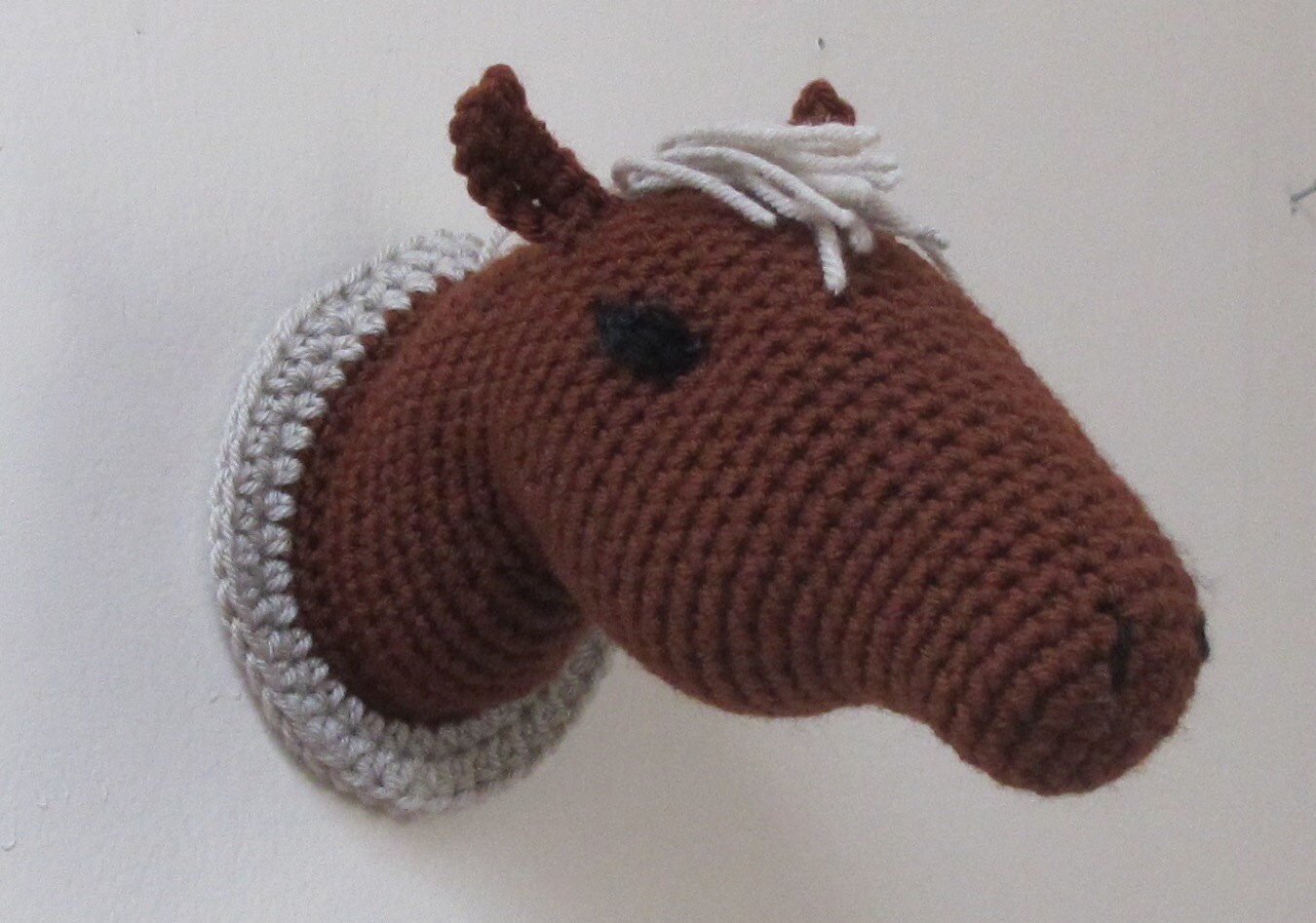 Trophée Tète de Cheval Au Crochet Marron