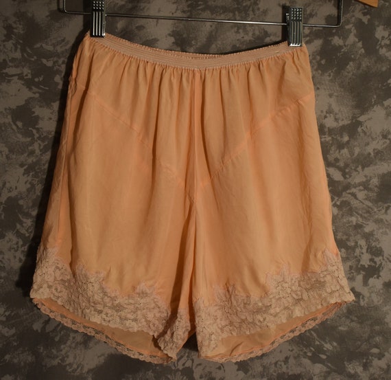 1940's Silk/Lace Peach Panties