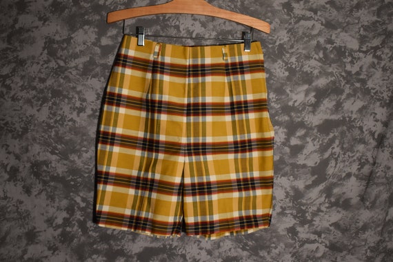 1960's Yellow Plaid Shorts (High Waisted)