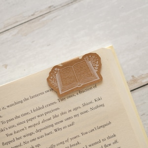 Open Book Kraft Magnetic Bookmark