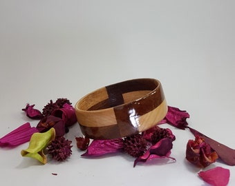 Geometric Wood Bangle: Maple & Mahogany Skinny Bracelet