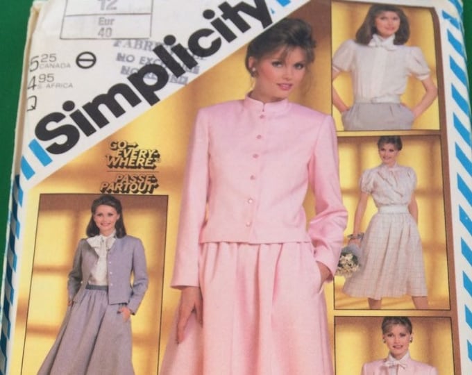 Go everywhere in this stylish wardrobe Simplicity sewing pattern