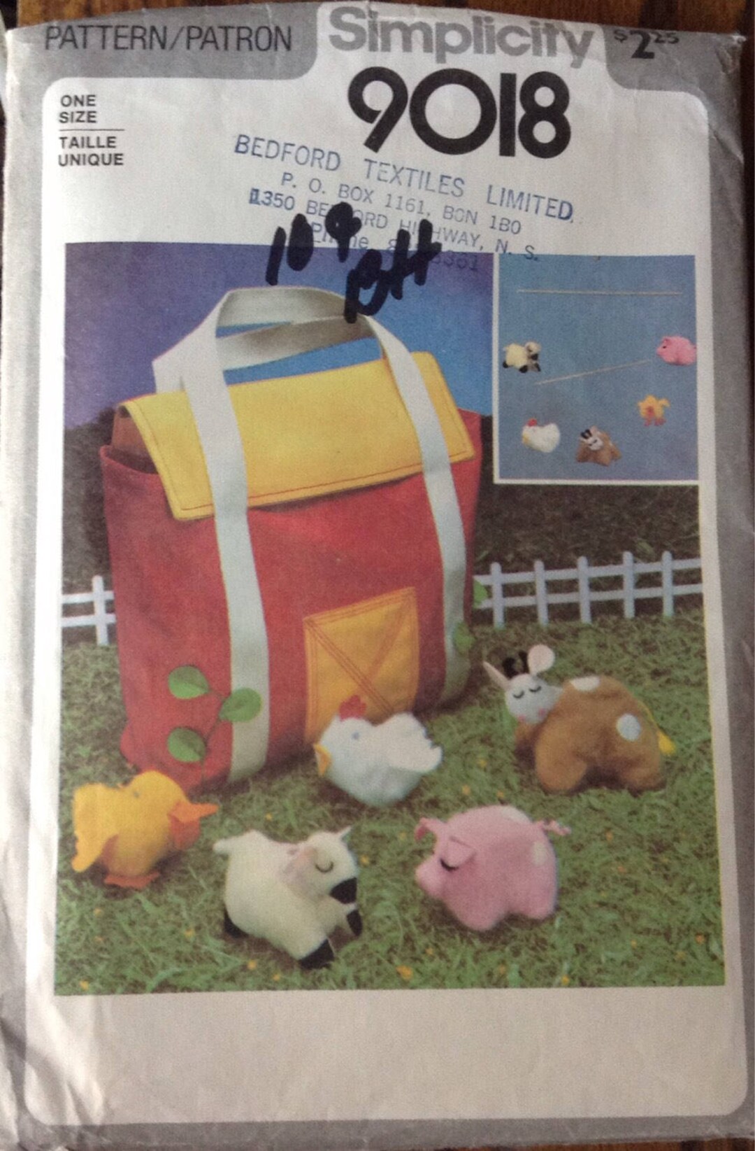 Barnyard Animals, Mobile and Carry Case Simplicity Sewing Pattern ...