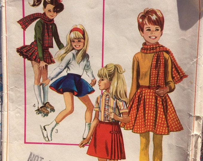 Girl's skating skirt outfit Simplicity sewing pattern
