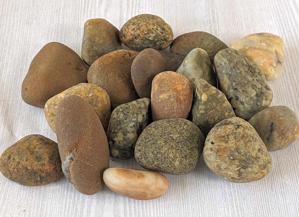 Colored Beach Rocks Colored Stones Round Rocks Beach Stones Craft ...