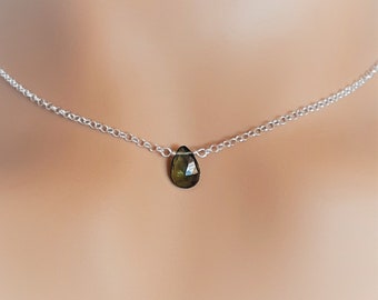 Collier moldavite : véritable goutte tchèque, chaîne en argent sterling