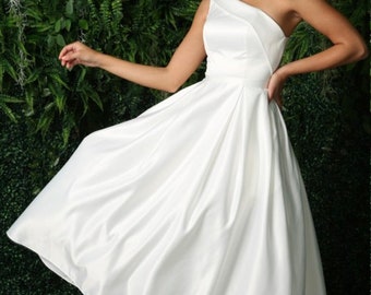 Bridal Gown, simple venus cut midi dress