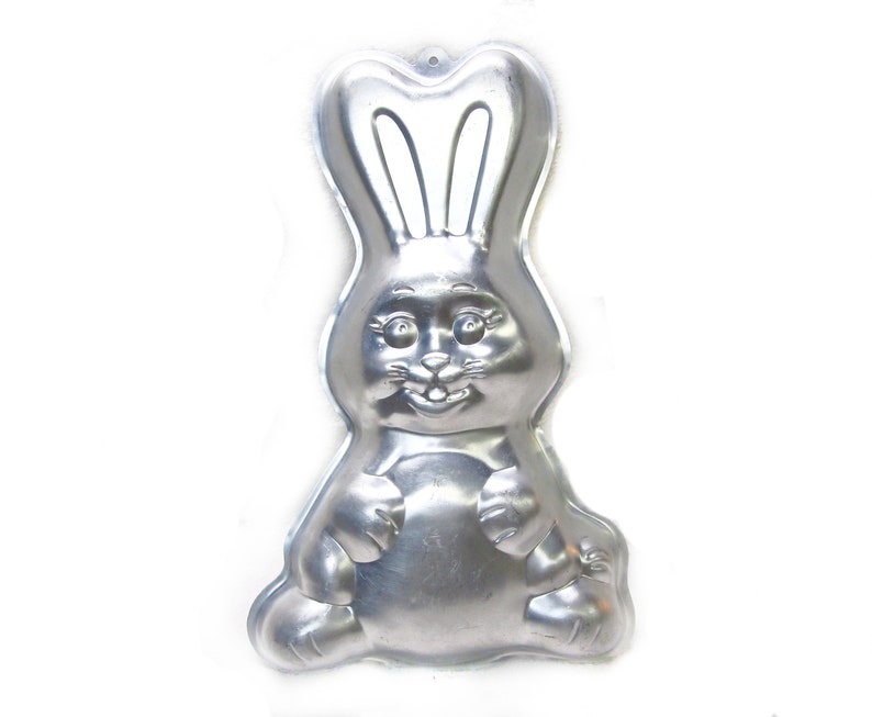 Bunny cake pan Wilton 1989 Cake Pan, Easter Bunny Cake pan Baking Pan Aluminum Baking Mold, Cake To Decorate 14 image 10