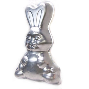 Bunny cake pan Wilton 1989 Cake Pan, Easter Bunny Cake pan Baking Pan Aluminum Baking Mold, Cake To Decorate 14 image 4