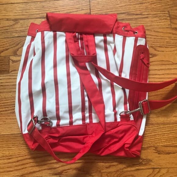 Vintage 1990s Y2K Red Striped Fila Drawstring Beach Bag  display picture 1