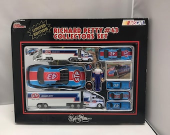 1991 Racing Champions Nascar Richard Petty #43 Collectors Set LIMITED EDITION