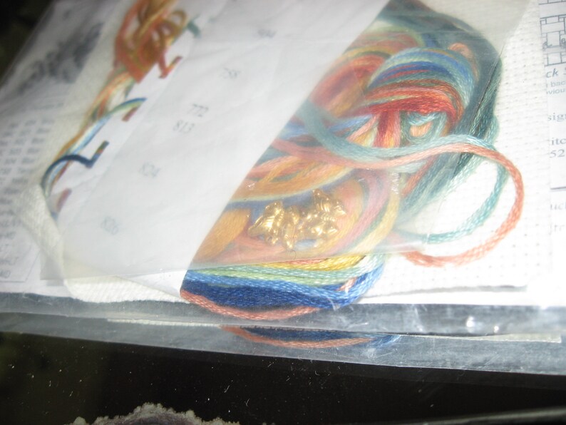 Sandi Phipps/' Mini Pictures to Treasure Counted Cross Stitch Kit Autumn Floral 4 x 3 Framable Image Complete Kit