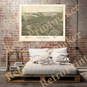 Puede incluir: Un mapa antiguo de Mannington, Virginia Occidental, de 1897. El mapa muestra las calles de la ciudad, los edificios y las colinas circundantes. El mapa está impreso en blanco y negro con un tono sepia.