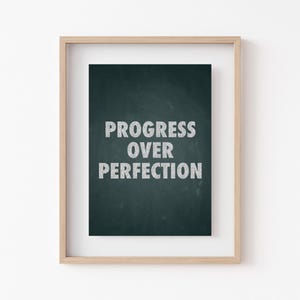 kunst aan de muur voor thuisonderwijs | vooruitgang over perfectieteken | inspirerende poster | afdrukbare muurkunst in de klas | kikiandnim | digitale afdruk afbeelding 2