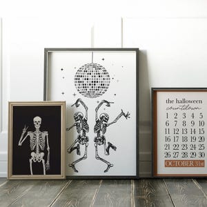 Arte de pared de esqueleto bailando / Arte de bola de discoteca / Impresión de Halloween / Decoraciones de Halloween divertidas / Kikiandnim / Impresión digital imagen 4