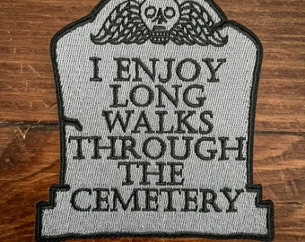 J'aime les longues promenades dans le cimetière