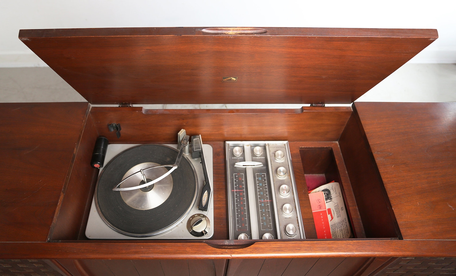 1963 Victor by RCA Walnut RECORD player Etsy