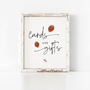 Panneau de table pour cartes et cadeaux Berry Sweet Baby Shower, fichier numérique TÉLÉCHARGEMENT IMMÉDIAT thème fraise, sb1