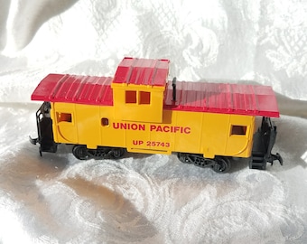 Vintage Bachmann HO Scale Electric Train, Union Pacific Up 25743 Caboose with Original Box Train Lover Gift  Man Cave Decor