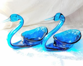 Vintage Hand blown Blue Glass Swan bowls, Bluenique Art Glass Swan Trinket dish, Blue Glass Swan Figurine Pair, Viking glass?