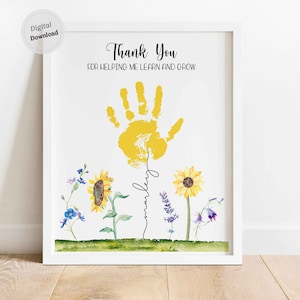 Personnalisé Merci de m'avoir aidé à apprendre et à grandir Modèle d'empreinte de main Art de la fête des mères avec souvenir de tournesol imprimable de nom de bébé
