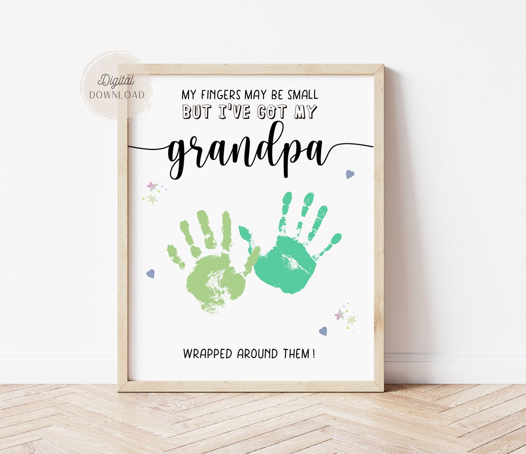 My fingers may Be small but I can still wrap GRANDMA Around them: A Grandparent Journal. Celebration/appreciation gift for Grandma/Grandpa