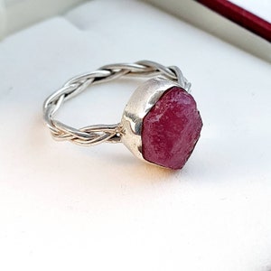 Raw ruby ring 925 silver,natural ruby ring, silver ring,birthday stone ring,Crystal rings, ruby gemstone ring,rough ruby rings,lazuritegems