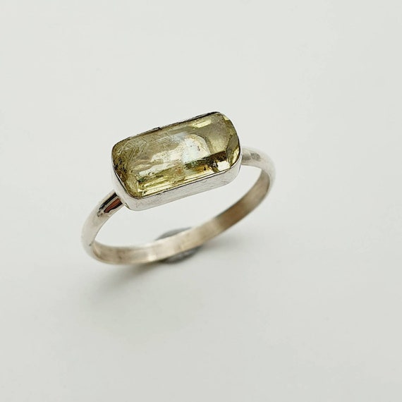 Yellow apatite deals ring