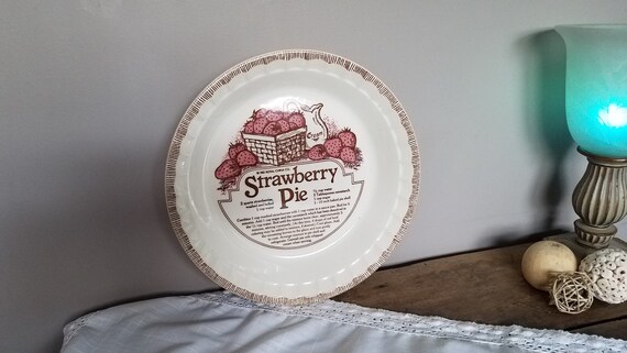 Country Harvest or Jeannette Glass Royal China Strawberry Pie