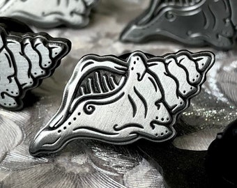 Silver Shell Enamel Pin