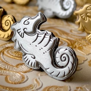 Silver Seahorse Enamel Pin