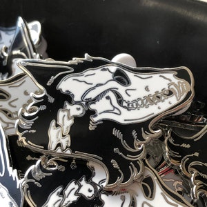 B GRADES Wolf Skull Enamel Pin, Canine Anatomical Design