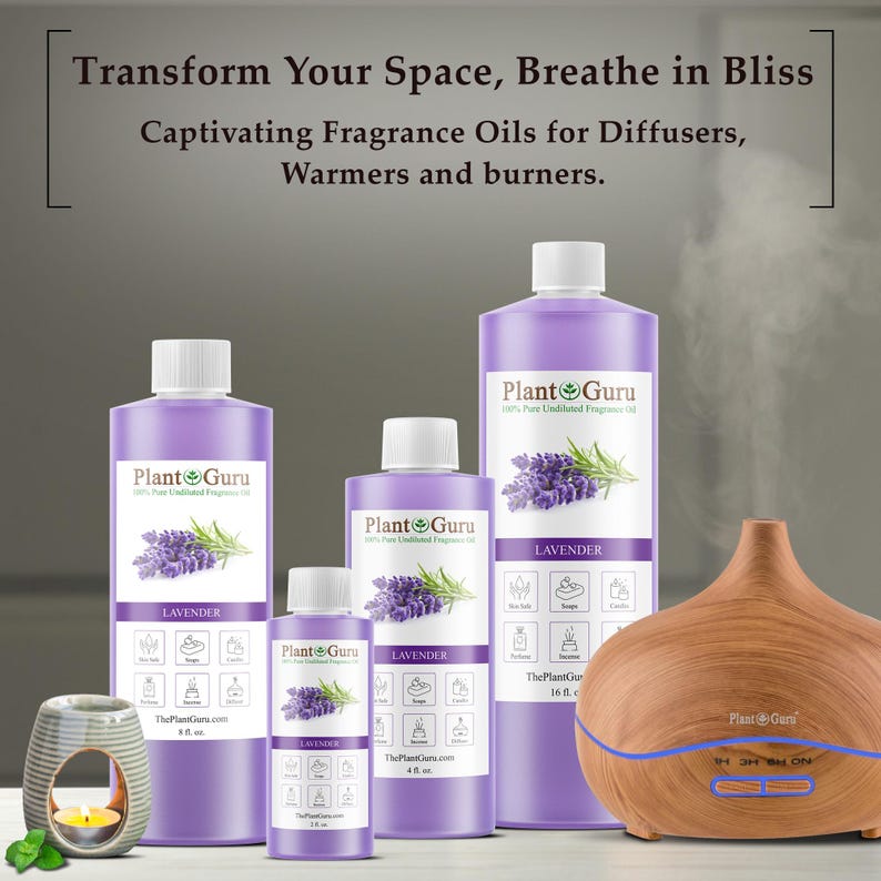K&ouml;nnte beinhalten: Das Bild zeigt Plant Guru Lavendel-Duft&ouml;le und einen Diffusor. Die Flaschen enthalten eine violette Fl&uuml;ssigkeit und Lavendelzweig-Etiketten. Ein Holzdiffusor und ein Keramik-&Ouml;l-W&auml;rmer sind ebenfalls vorhanden. Text: "Verwandeln Sie Ihren Raum, atmen Sie in Gl&uuml;ck."
