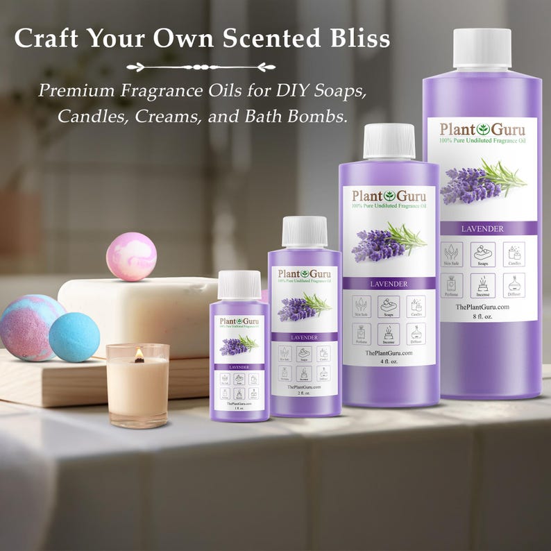 K&ouml;nnte beinhalten: Ein Bild mit Lavendel-Duft&ouml;len von Plant Guru, mit dem Text "Craft Your Own Scented Bliss". Das Bild zeigt Flaschen in verschiedenen Gr&ouml;&szlig;en, Badekugeln, eine Kerze und Seife. Die Flaschen sind mit "Lavender" beschriftet.