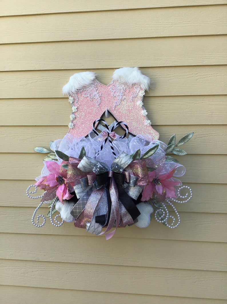 ice skates decor Ice Skate Rail Winter Door hanger Christmas door hanger Christmas decor Rail winter decor