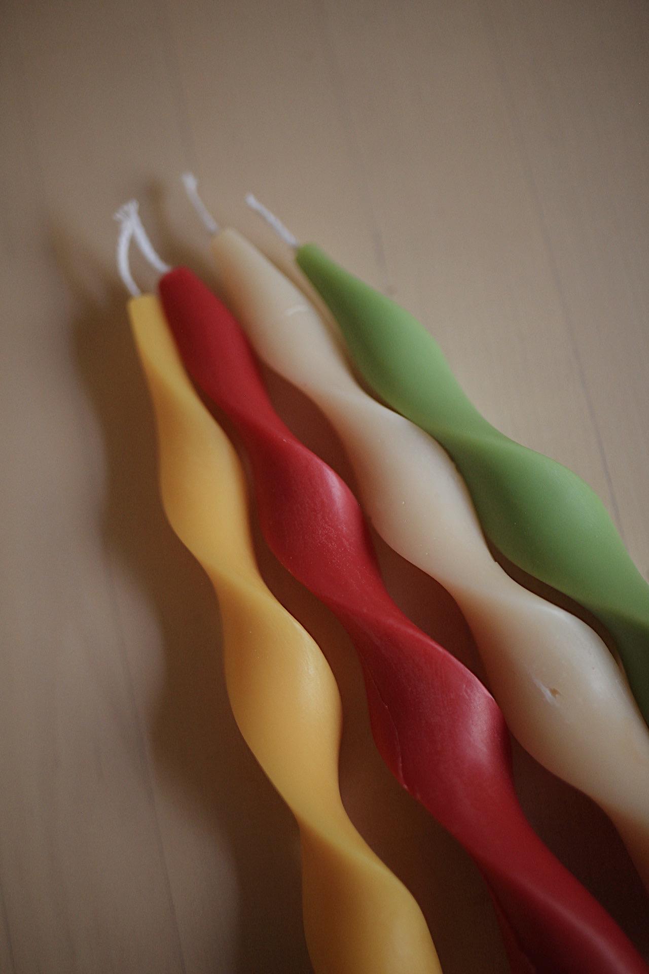 Long Wave Beeswax Taper Candle 3