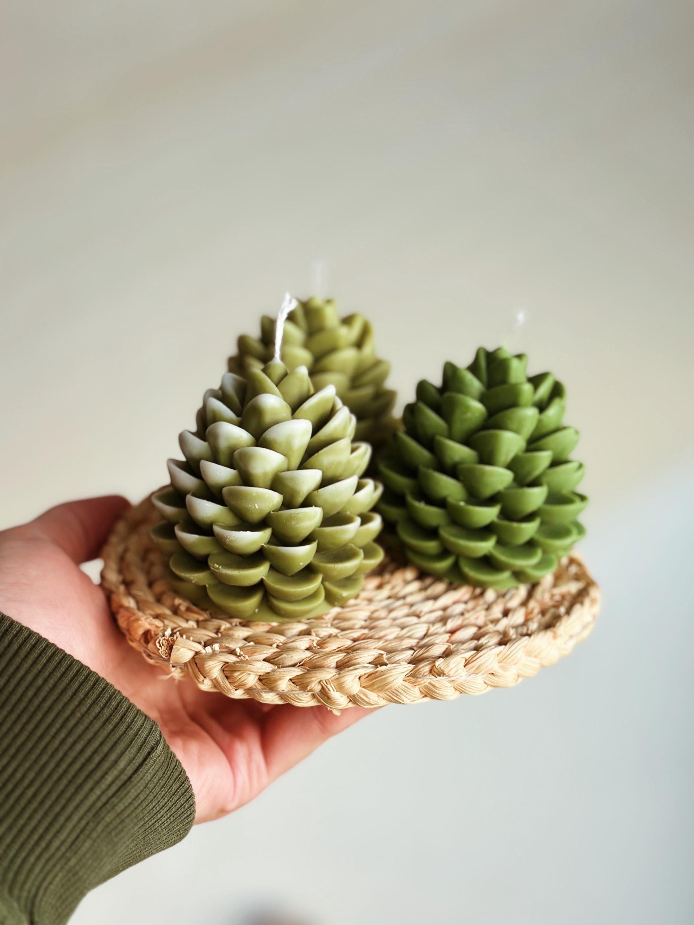 Beeswax Candle Pine Cone green