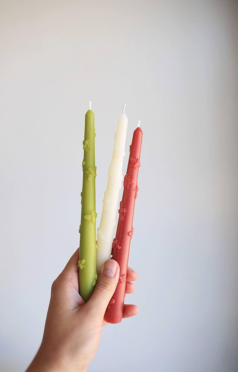 Beeswax Taper Candles with Bee Pattern – Elegant Dinner Candles – Natural Handcrafted Gift, Patterned bee candles 5