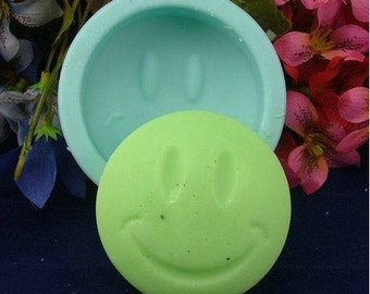 Smile Face Round Soap Mold Flexible Silicone Soap Mold Fimo Resin Tools polymer clay mold Resin Mold R0344