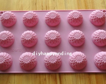 15-cavity Chrysanthemum DIY Cake Mold Flexible Silicone Soap Mold Handmade Chocolate Cookie Bakeware Pudding Jelly Baking Tool