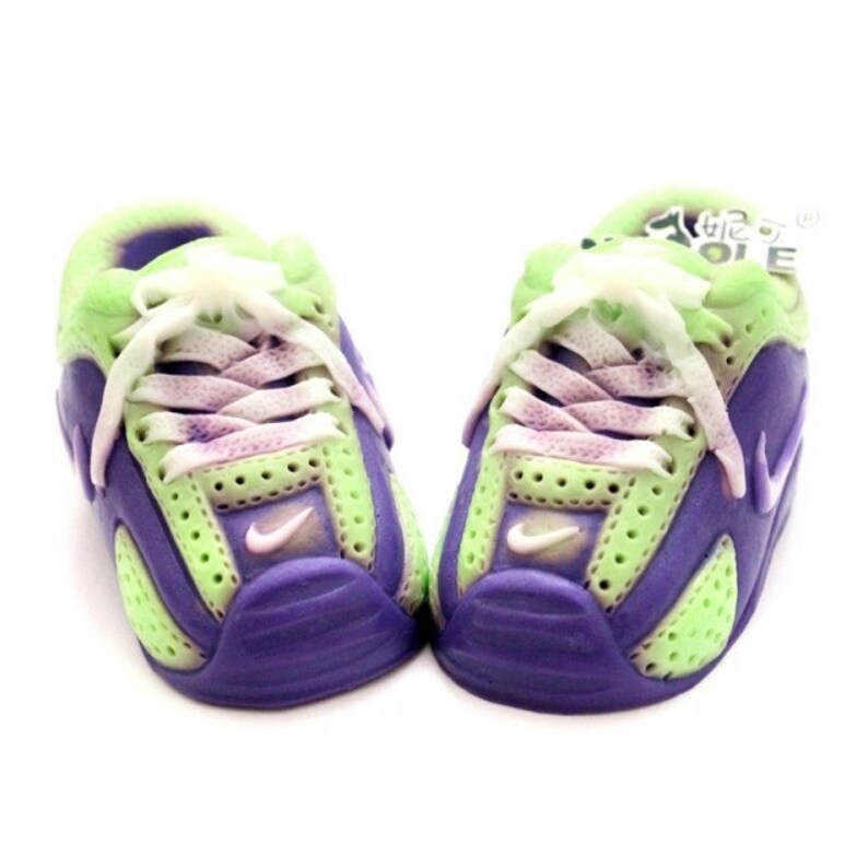 moldy nike shoes